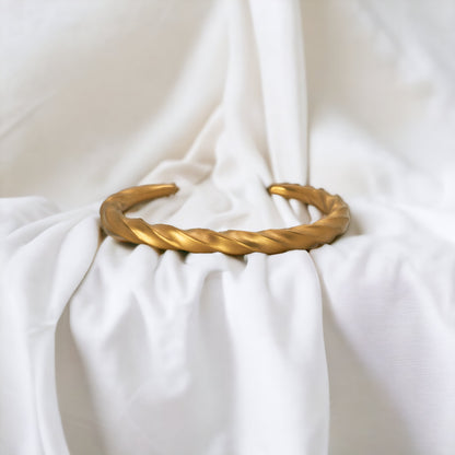 Pulseira Twist torcida prata 980 ouro 18k – Fortes Jewellery
